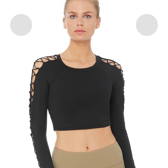 BNWT! High Line Long Sleeve Top in Black by Alo Yoga - Picture 3 of 9